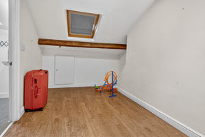 Photo 1- click for photo gallery